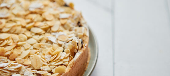 Almond Tart With Apples