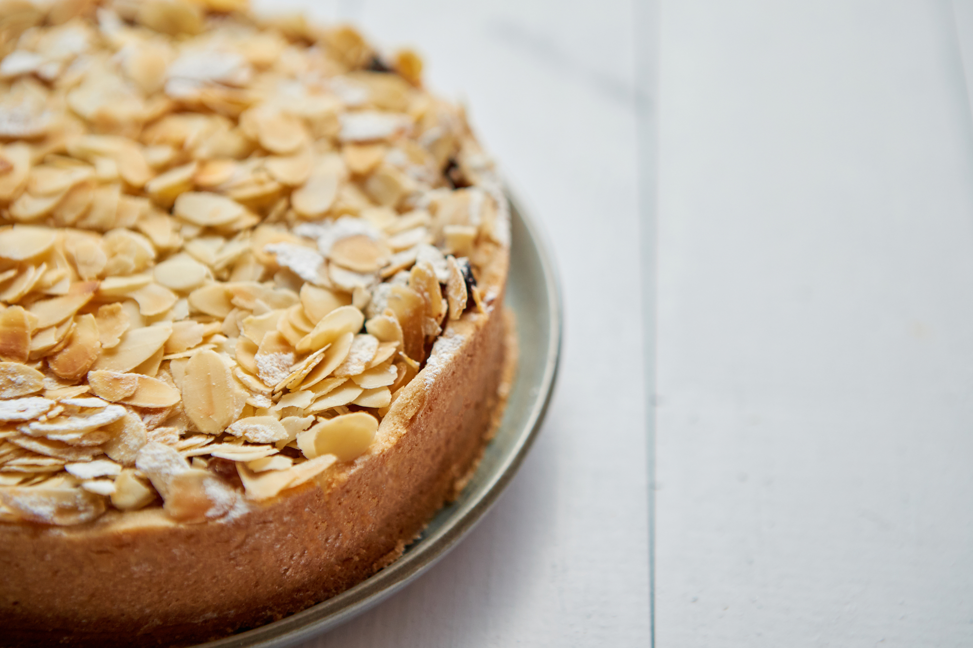 Almond Tart With Apples