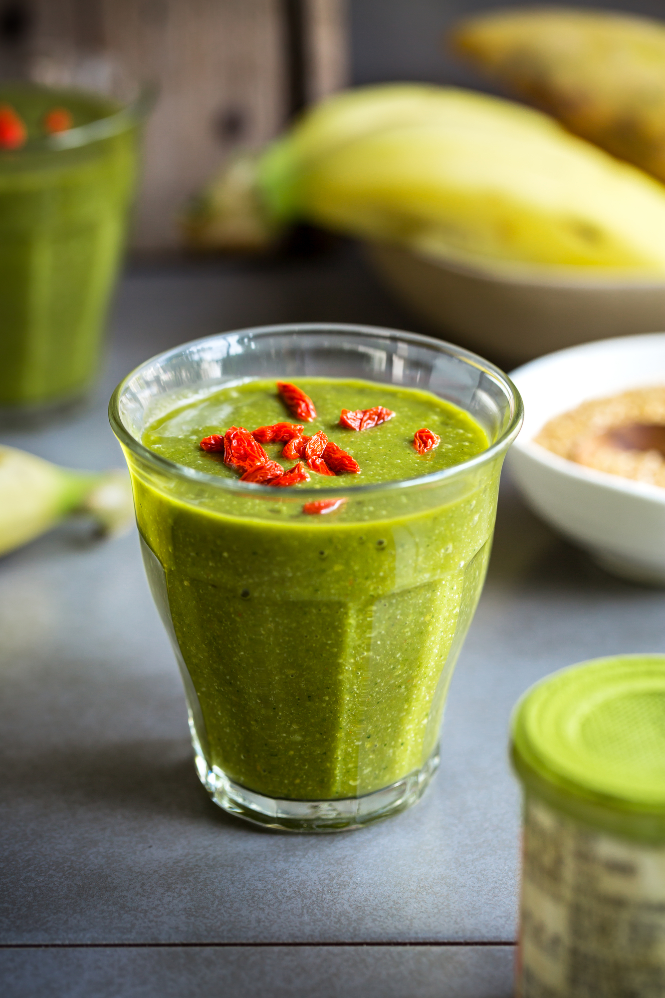 Matcha Mango Smoothie with Almond Milk
